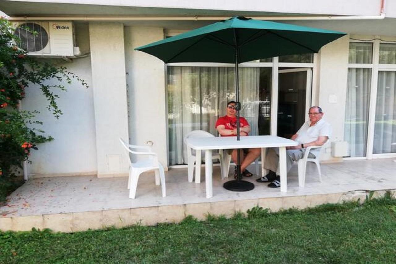 Yves 2 Bed Apart At Sun Village Sunny Beach Not Far Away From The Sea Buitenkant foto